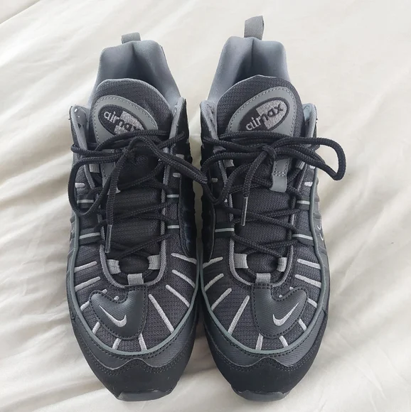 Nike Air Max 98 Men's Black Sneakers Size 10 - Picture 2 of 8